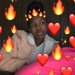 Meet your Posher, Niemah